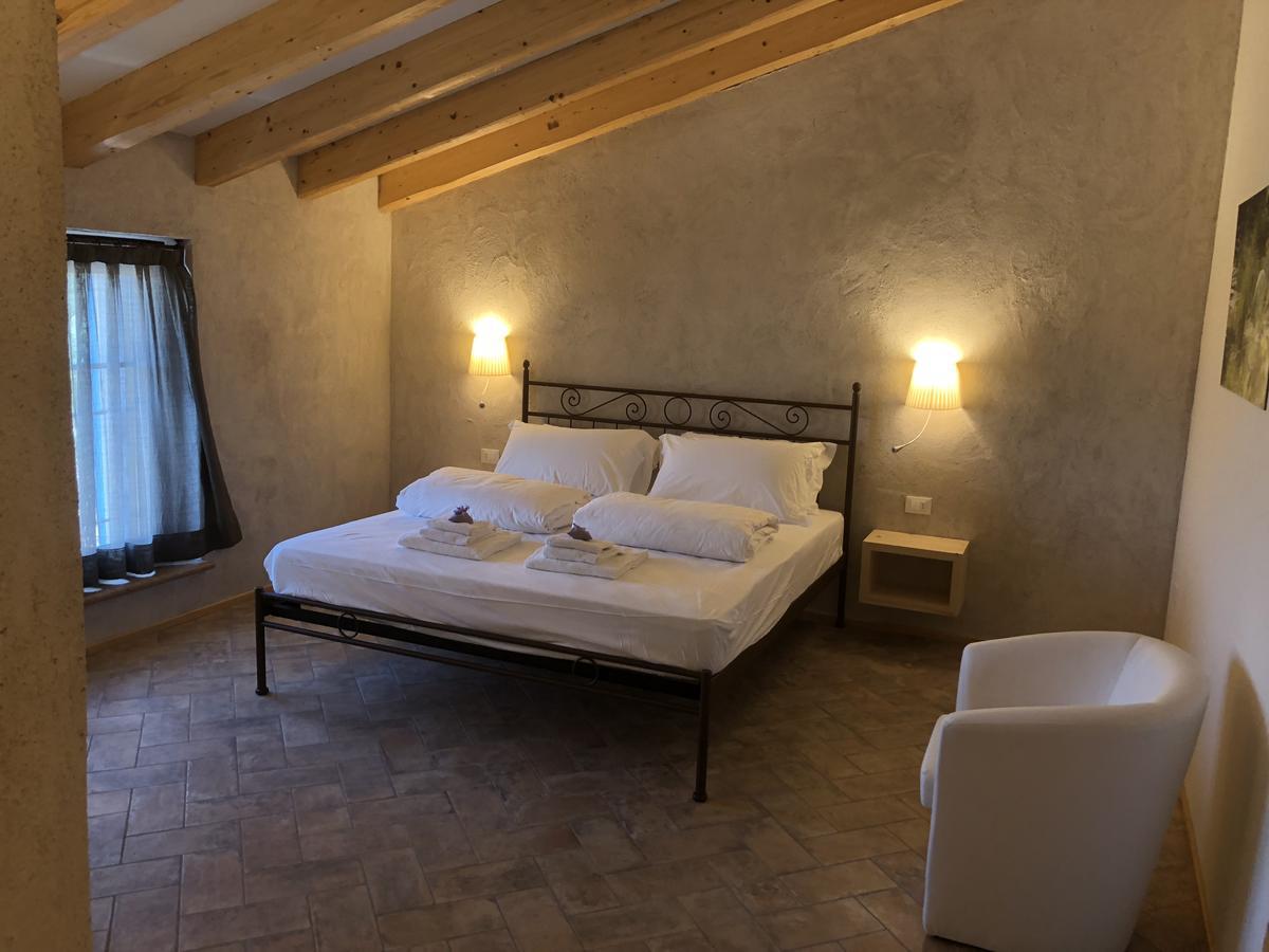 Agriturismo2laghi Farm stay *